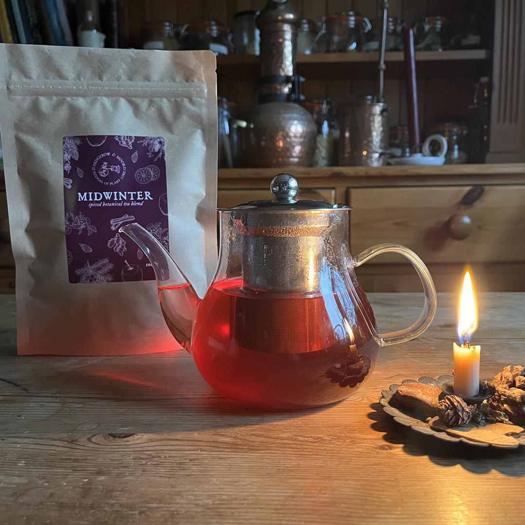 Glass teapot with infuser