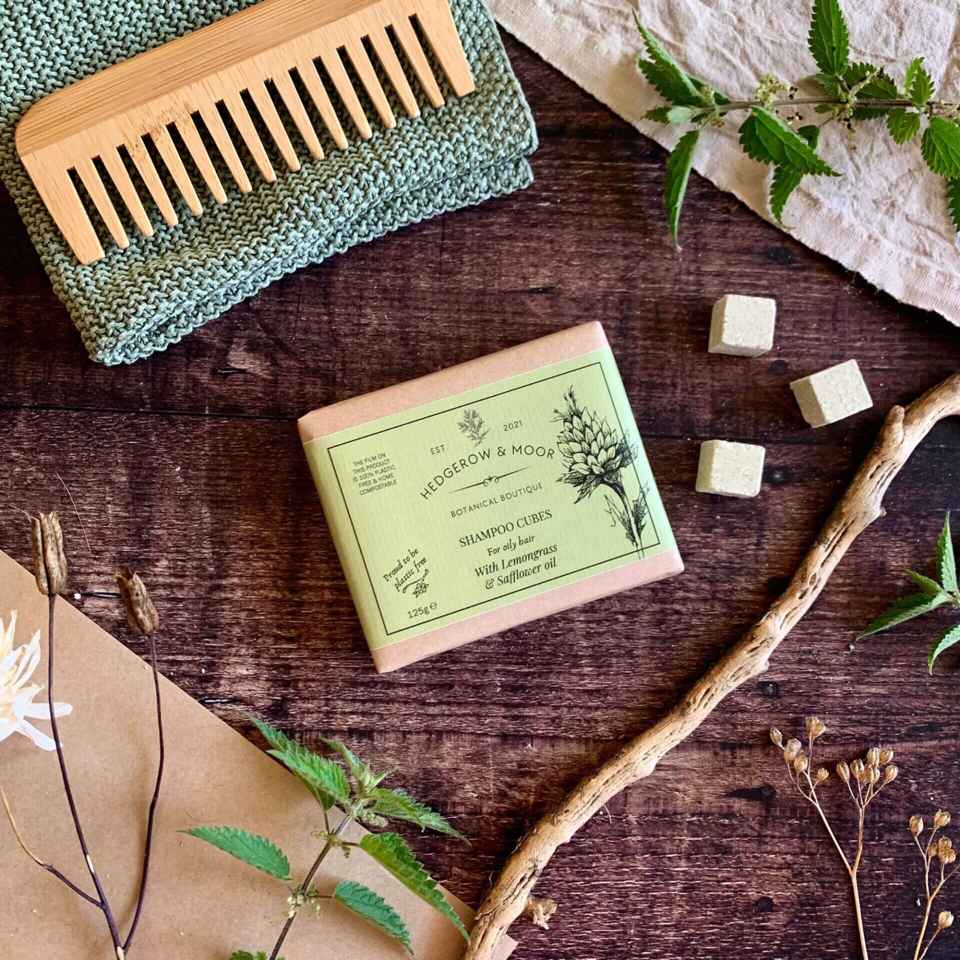 Plastic-free shampoo cubes for oily hair by Hedgerow & Moor — nettle & thistle formula