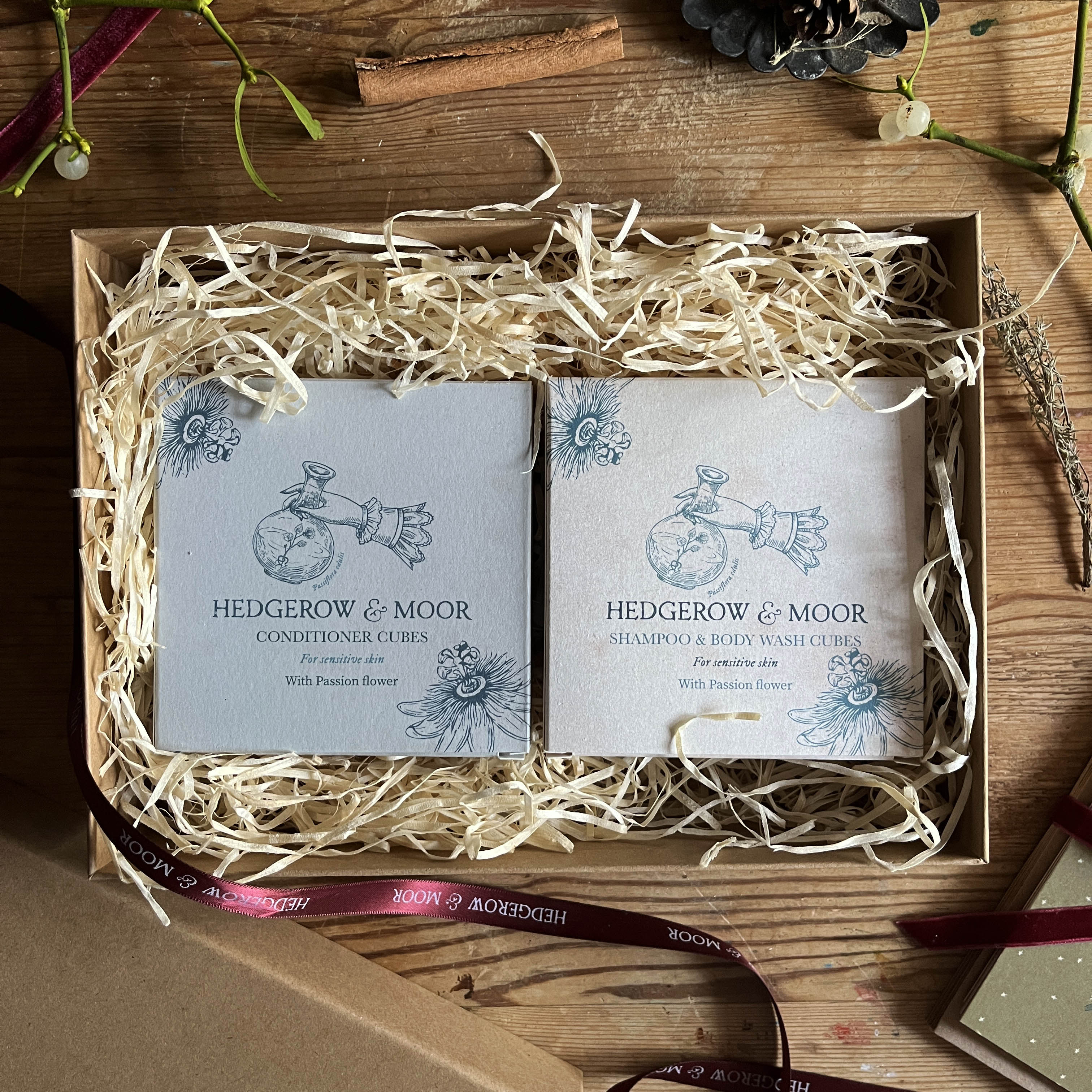 Hedgerow and Moor christmas gift box open with sensitive shampoo and conditioner cubes