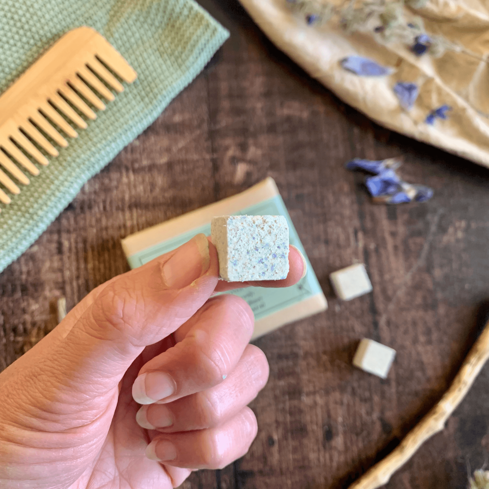 Close-up of Sensitive Scalp Shampoo Cube — vegan, pH-balanced shampoo cube for delicate scalps and allergy-prone skin.